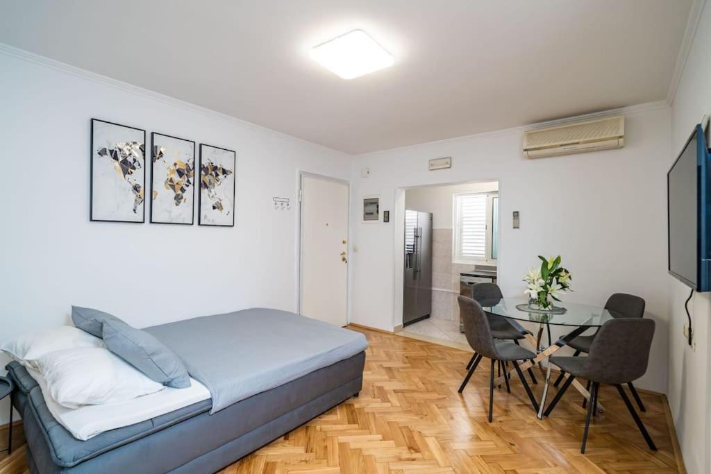 Apartman Knego With Parking Dubrovník Exteriér fotografie